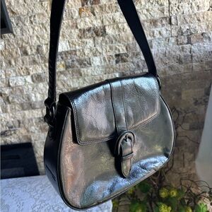 Kenneth Cole Black Shoulder Bag w Decorative Clasp